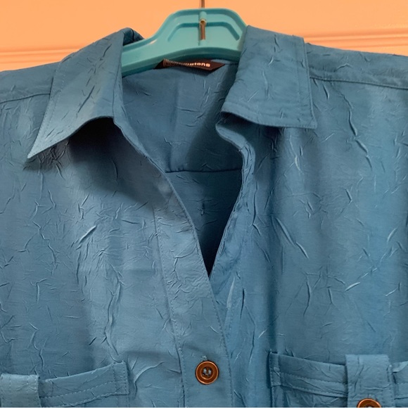 Penningtons ladies blue blouse. 1X - Picture 6 of 7
